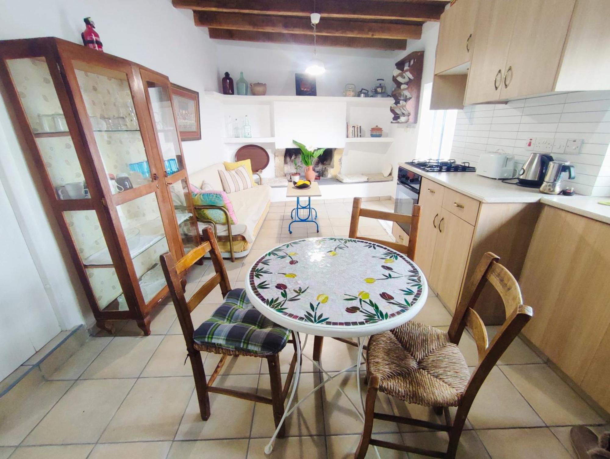Faith'S Stone House Guest House Simou Luaran gambar