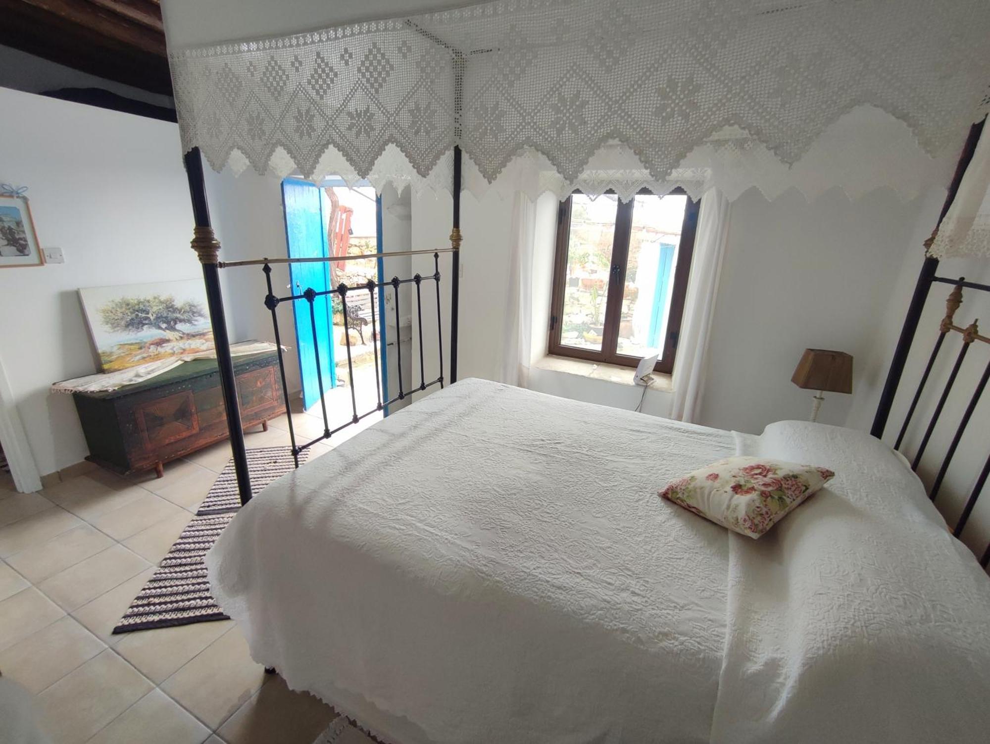 Faith'S Stone House Guest House Simou Luaran gambar